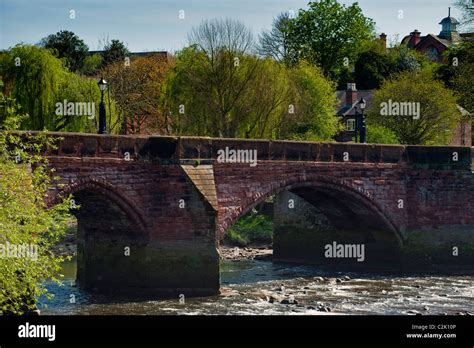 Old Dee Bridge Hi Res Stock Photography And Images Alamy