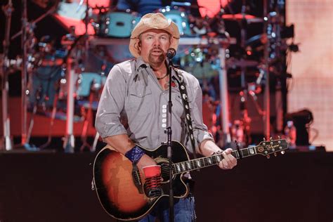 Toby Keiths Fans React To The Country Stars Cancer Diagnosis