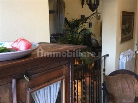 Vendita Villa Unifamiliare In Via Pistoiese 148 Prato Buono Stato