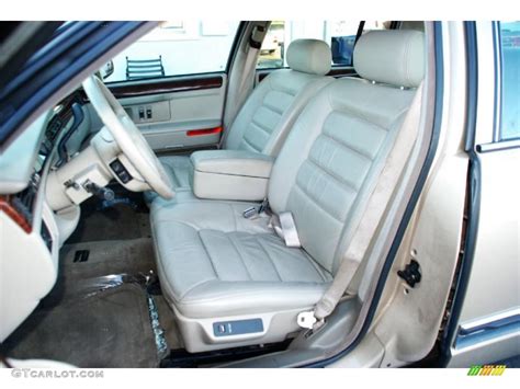 Beige Interior 1996 Cadillac DeVille Sedan Photo #46645874 | GTCarLot.com