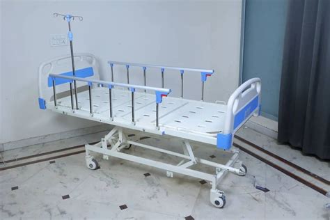 Hospital Beds Five Function ICU Bed Manual With Collapsible Railing