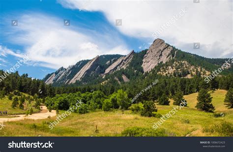 1449 Flatirons Boulder Colorado Images Stock Photos And Vectors