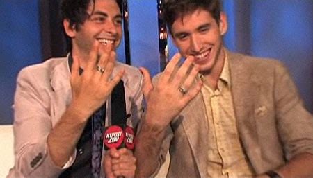 Gay Project Runway Romance Sealed With Matching Rings Towleroad Gay News