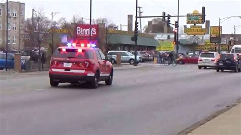 Fire Units Responding Chicago Fire Dept Squad 2 And Battalion 7 Youtube