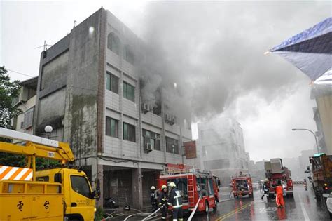 疑大雷雨引發雷擊 苗栗民宅火警幸無人傷 社會 中時