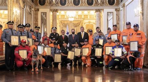 President Cortizo Cohen Gives Recognition To The USAR Panama Group That