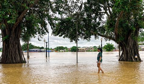 Cidades Acreanas Afetadas Por Enchentes V O Receber Quase R Mil Do