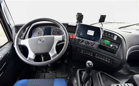 Газовый тягач Dongfeng