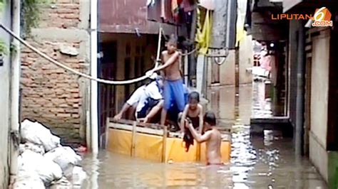 Video Banjir Kiriman Kampung Pulo Terendam Lagi News Liputan