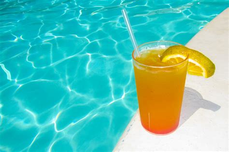 orange-drink-at-the-pool-1457022634sVH - NAIA Inc