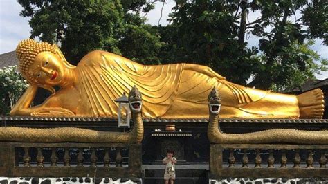 Tak Perlu Jauh Jauh Ke Thailand Patung Buddha Tidur Di Indonesia Ini