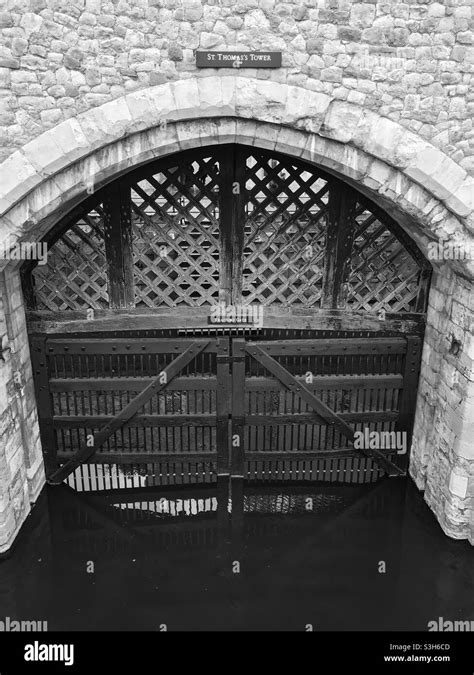 Traitors gate, Tower of London Stock Photo - Alamy