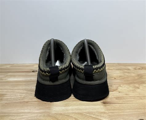 UGG Tazz Platform Slippers Green Women’s Size 10 1121… - Gem