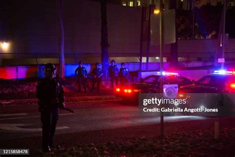 Los Angeles Police Department Photos And Premium High Res Pictures Getty Images