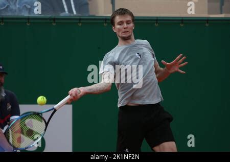 Alexander Bublik Du Kazakhstan Pendant Le Rolex Monte Carlo Masters