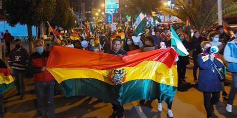 Marchas En La Paz Cochabamba Y Santa Cruz Exigen Liberaci N De Camacho