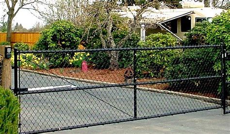 Black Chain Link Driveway Gates