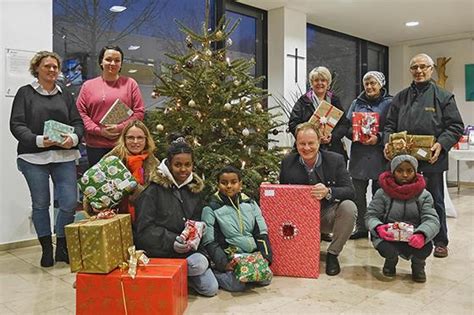 Ebersberg Erfülte Wünsche Stolze 120 Geschenke übergeben