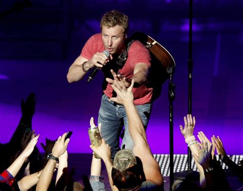 Dierks Bentley Come A Little Closer Lyrics Gangfecol