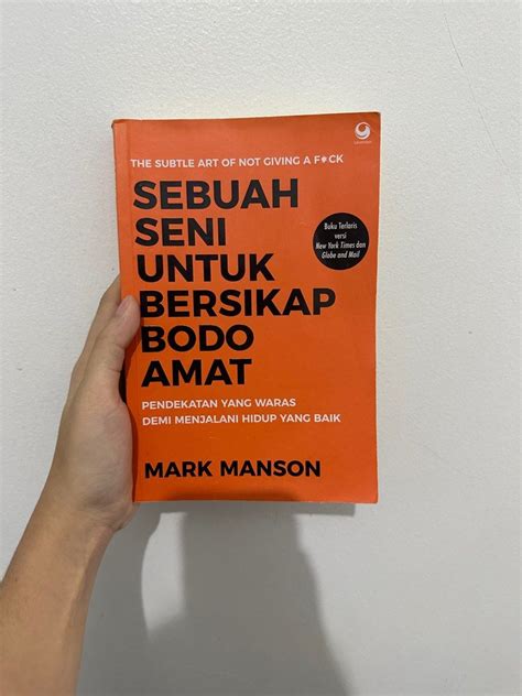 Sebuah Seni Untuk Bersikap Bodo Amat Buku Alat Tulis Buku Di Carousell