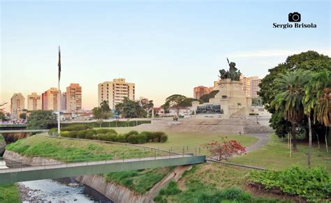 Riacho do Ipiranga e Monumento Descubra Sampa Cidade de São Paulo