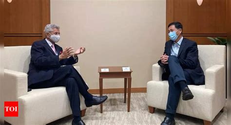 Jaishankar Jaishankar Meets Singapore S Finance Health Ministers