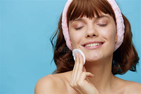 Beautiful Naked Woman Rubs Cream Her Stock Photos Free Royalty Free Stock Photos From Dreamstime