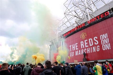 Manchester United Liverpool Postponed After Fans Storm Old Trafford Pitch