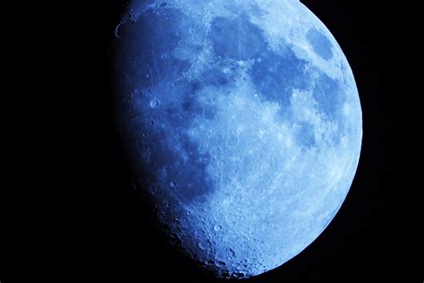 Why August S Super Full Moon Is Called A Blue Moon BBC Science Focus