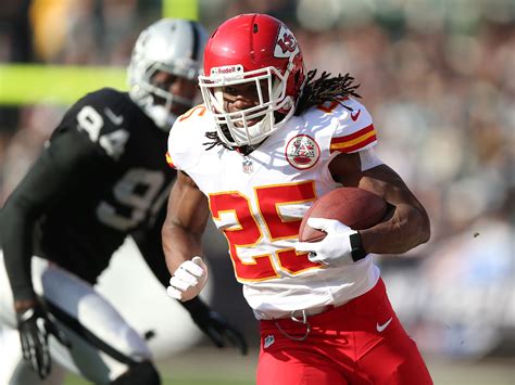 Jamaal Charles Shines Chiefs Clinch Playoff Spot The Boston Globe