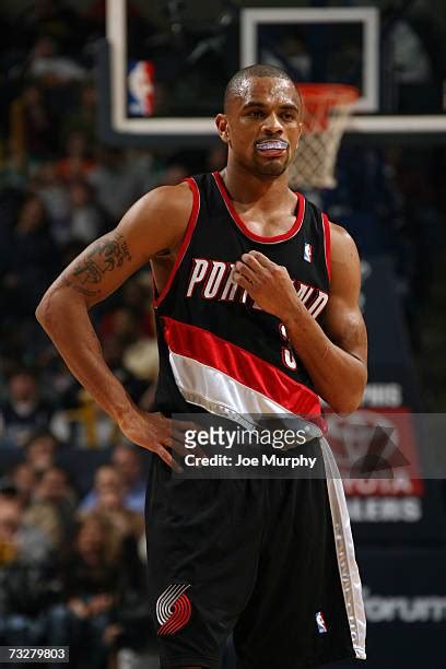 529 Portland Trailblazers Juan Dixon Photos & High Res Pictures - Getty Images