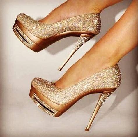 50 Beautiful Golden High Heels That Glisten In Passion ⋆ Brasslook