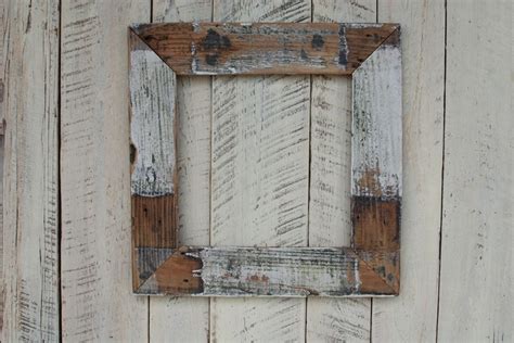 This Old Picket Fence X Distressed White Speciality Picture Frame