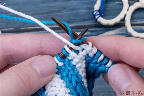 Double Knitting Ribbing In Two Colors Step By Step Tutorial Video