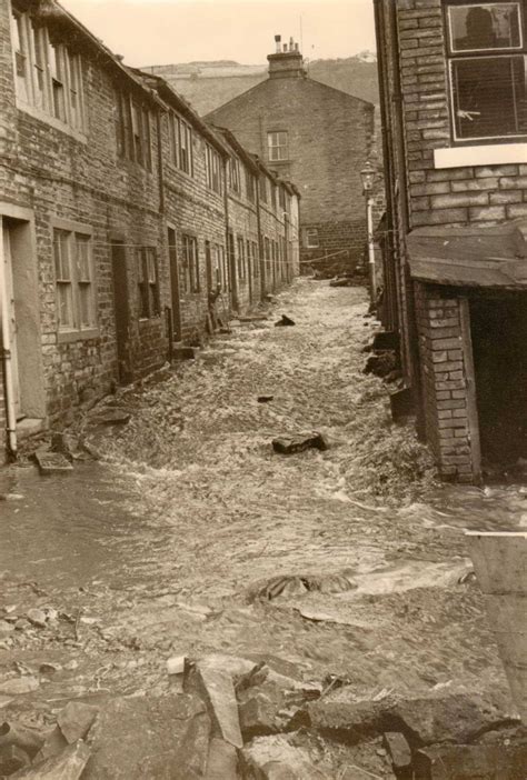 Pin by Ian Wright on Hebden Bridge | Old photos, Halifax pubs, Places to visit