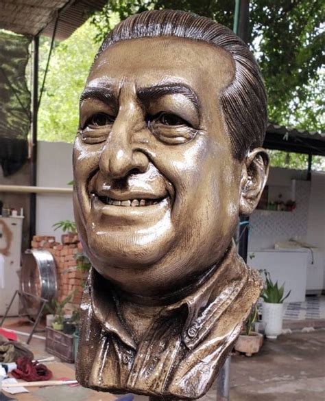 Elaboran Estatua Como Homenaje A Jorge O Ate Ol Mpica Espinal Se Meti