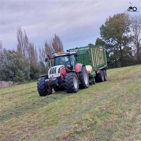 Foto Steyr Cvt Van Loon En Grond Werken Van Hooste Guy Bvba