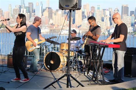 Annie Minogue On Linkedin Rocking Out With The Nyc Skyline As Our