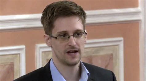 Putin Otorga La Ciudadan A Rusa A Edward Snowden Exagente De La Nsa