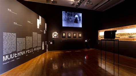 Visita Guiada A Moderna Pelo Avesso Fotografia E Cidade Brasil