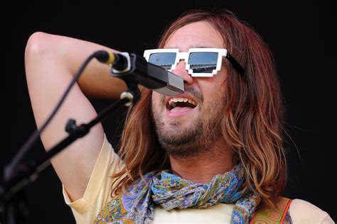 Tame Impala anuncia que novo álbum se chamará Currents e libera faixa