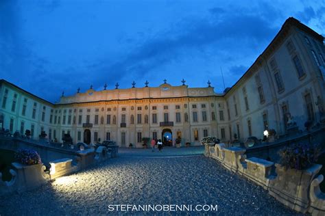 Suzanne Vega Nella Stupenda Cornice Di Villa Arconati