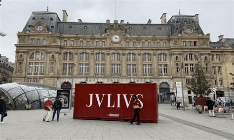 SCH la promotion spectaculaire de JVLIVS II à Paris et Marseille