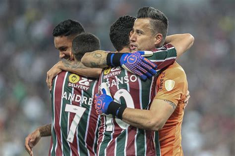 F Bio Do Fluminense O Goleiro Mais Defesas Feitas Desde