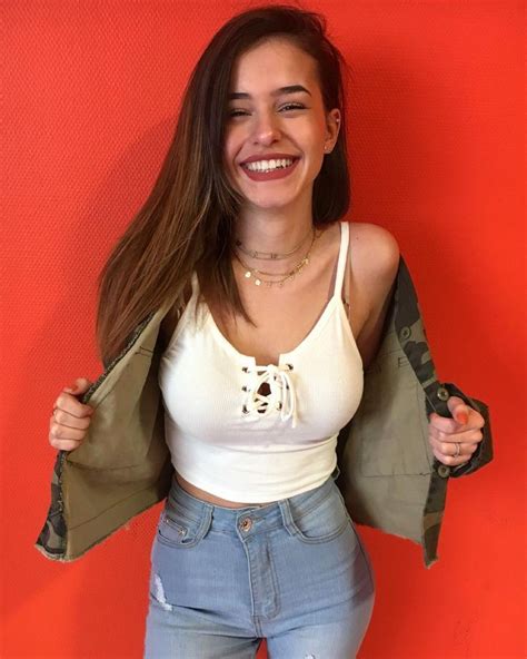 Lea Elui G On Instagram “smily Lea💗” Fashion Women S Top Outfits