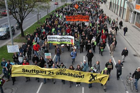 Fotostrecke Stuttgart 21 Mappus Geht Der Widerstand Bleibt