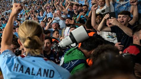 Manchester Citys Champions League Celebrations Captured In 10 Photos Bbc Sport