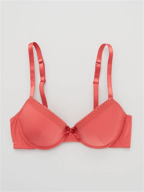 Set Van Beha S Envie De Lingerie Rood Kiabi