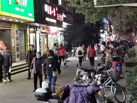 【12图】房东直租 小区门口间 旁边就是步行街出入口 楼上自带办公上海浦东王港妙境北路商铺商铺租售生意转让出租 上海58同城