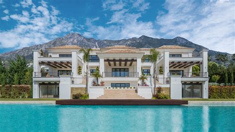 Modern Andalusische Villa Te Koop In Sierra Blanca Marbella